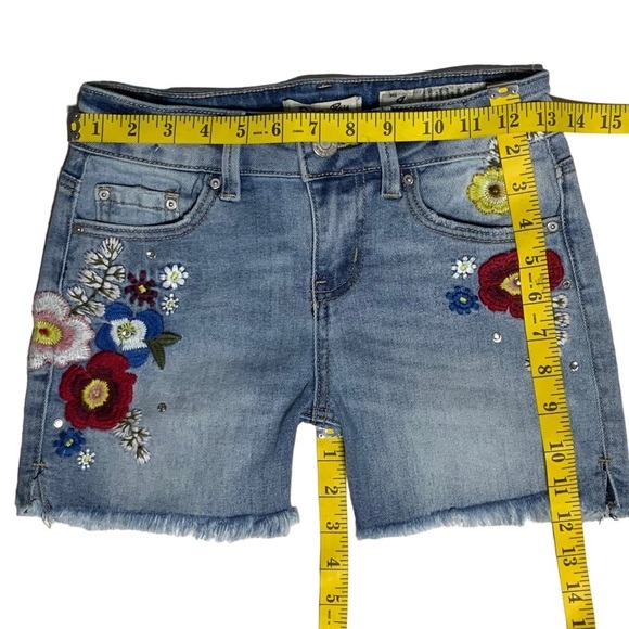 Indigo Rein Jean Shorts Embroidered Boho Flower Frayed Retro Hippy Junior SZ 3 - Picture 5 of 13